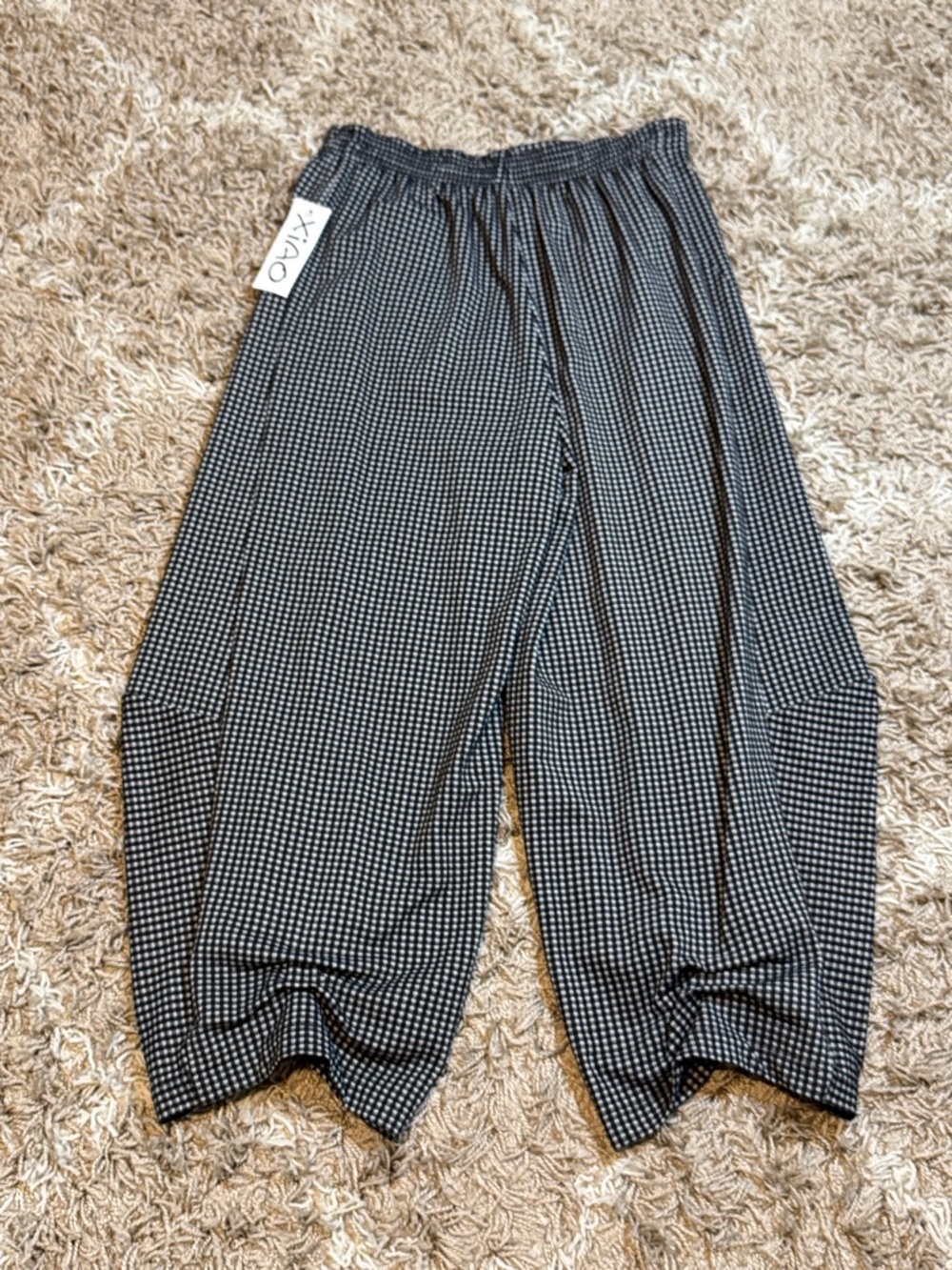 NWT XIAO Black & Gray Gingham Lantern Lagenlook Pants size Medium - Picture 3 of 12